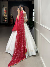 Load image into Gallery viewer, White Pure Cotton Lehenga With Gotta Patti Touch Up