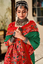 Load image into Gallery viewer, Plain Green With Red Patola Border Saree