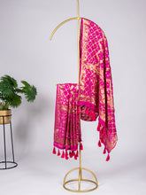 Load image into Gallery viewer, Pink Bandhani Gaji Silk Dupatta With Zari