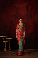 Load image into Gallery viewer, Green Printed Silk Traditional Saree With Blouse