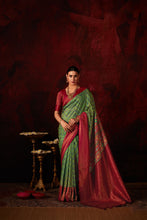Load image into Gallery viewer, Green Printed Silk Traditional Saree With Blouse