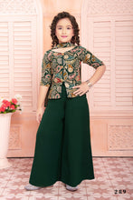 Load image into Gallery viewer, Green Georgette Dori Embroidered And Zari Work Palazzo Suit