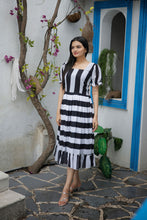 Load image into Gallery viewer, Black &amp; White Stripped Print Flutter Sleeve Midi Dress